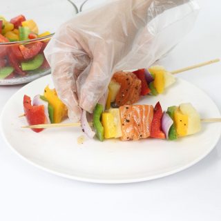 สลัดแซลมอนปิ้งย่าง (Grilled Salmon Salad)