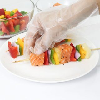 สลัดแซลมอนปิ้งย่าง (Grilled Salmon Salad)