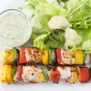 สลัดแซลมอนปิ้งย่าง (Grilled Salmon Salad)