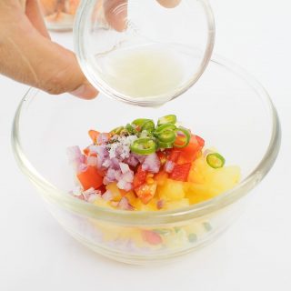 สลัดสับปะรด (Pineapple salad)