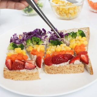 สลัดผักสายรุ้ง (Rainbow salad)